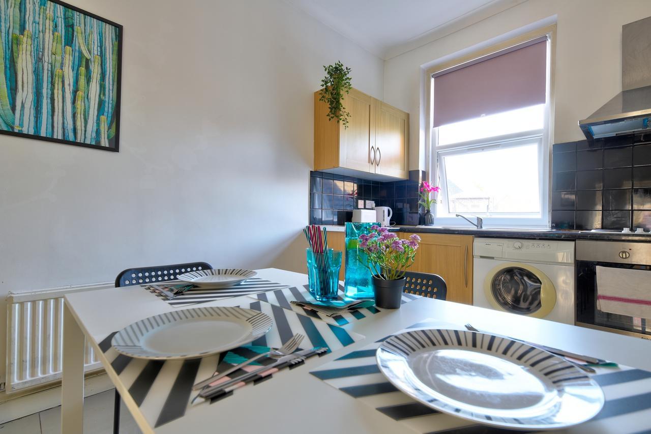 Willesden Short Let London Apartments Wembley Екстериор снимка