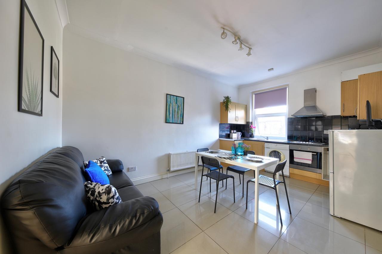 Willesden Short Let London Apartments Wembley Екстериор снимка