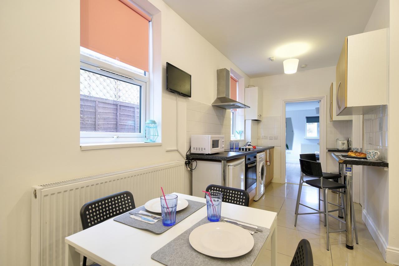 Willesden Short Let London Apartments Wembley Екстериор снимка