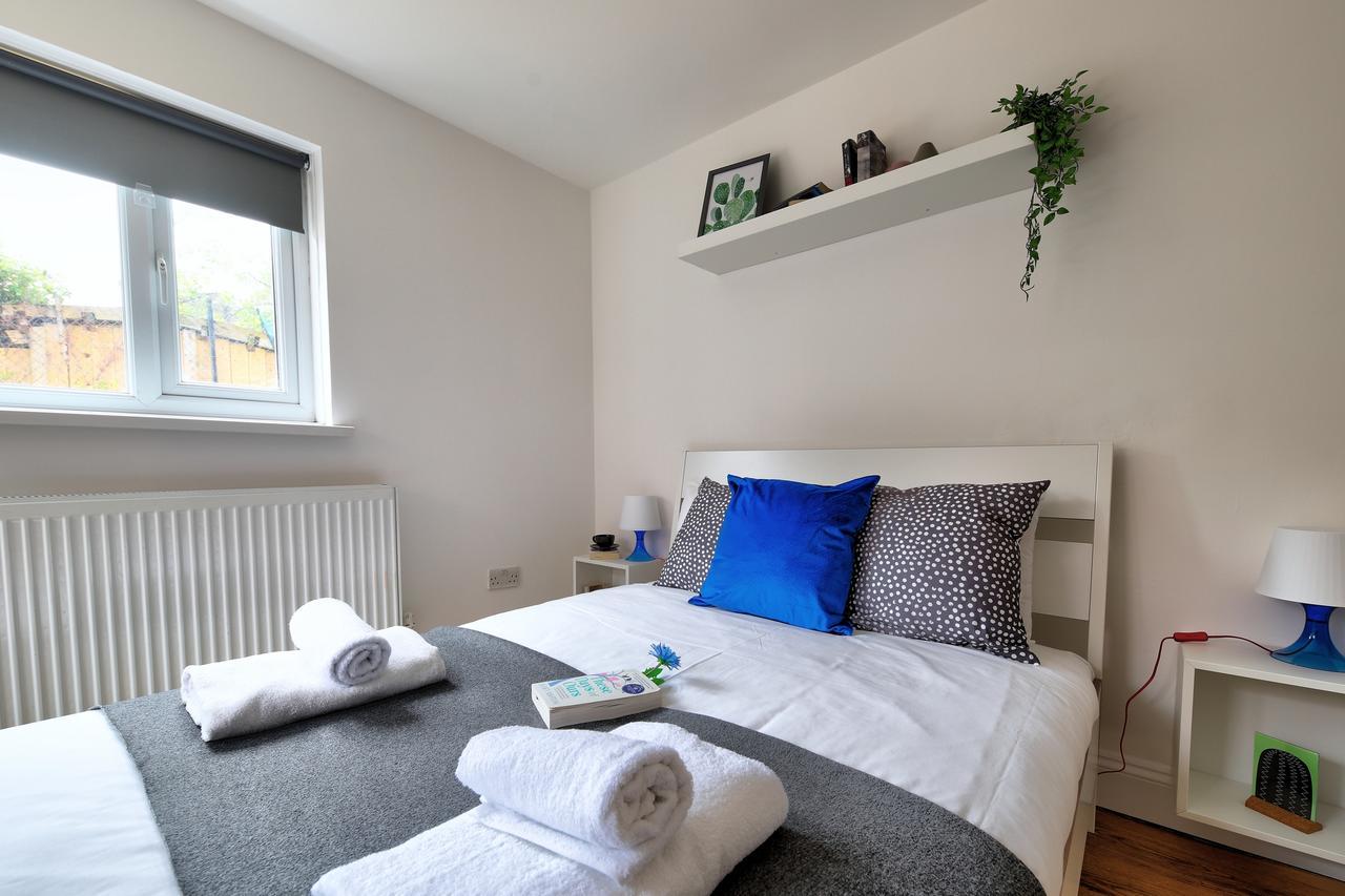 Willesden Short Let London Apartments Wembley Екстериор снимка