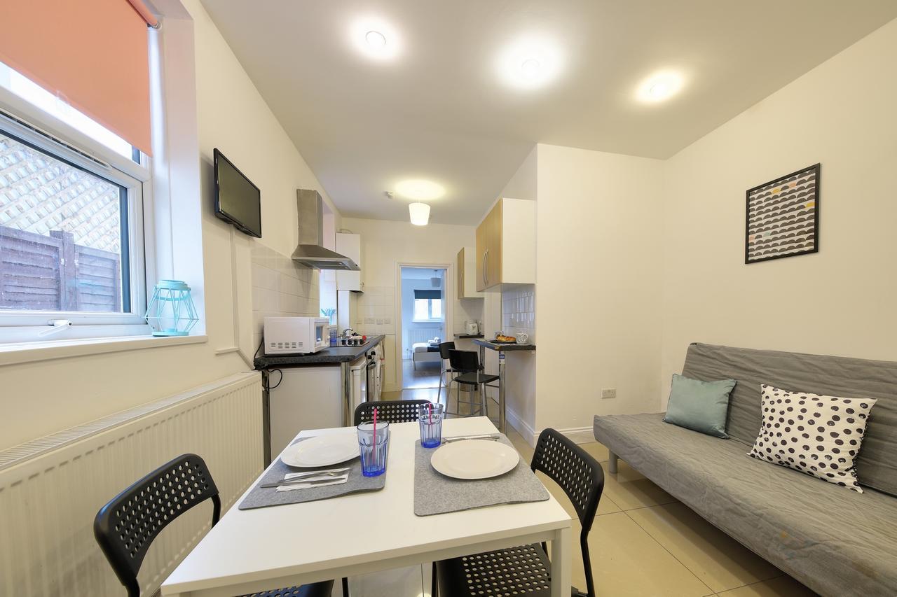 Willesden Short Let London Apartments Wembley Екстериор снимка