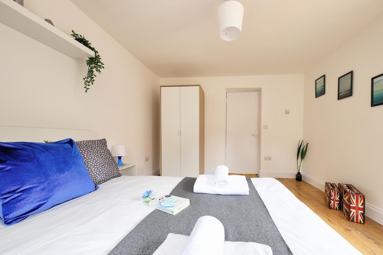 Willesden Short Let London Apartments Wembley Екстериор снимка